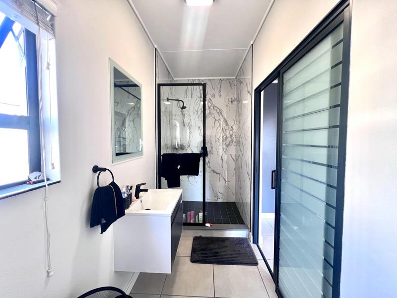 2 Bedroom Property for Sale in The Huntsman Western Cape
